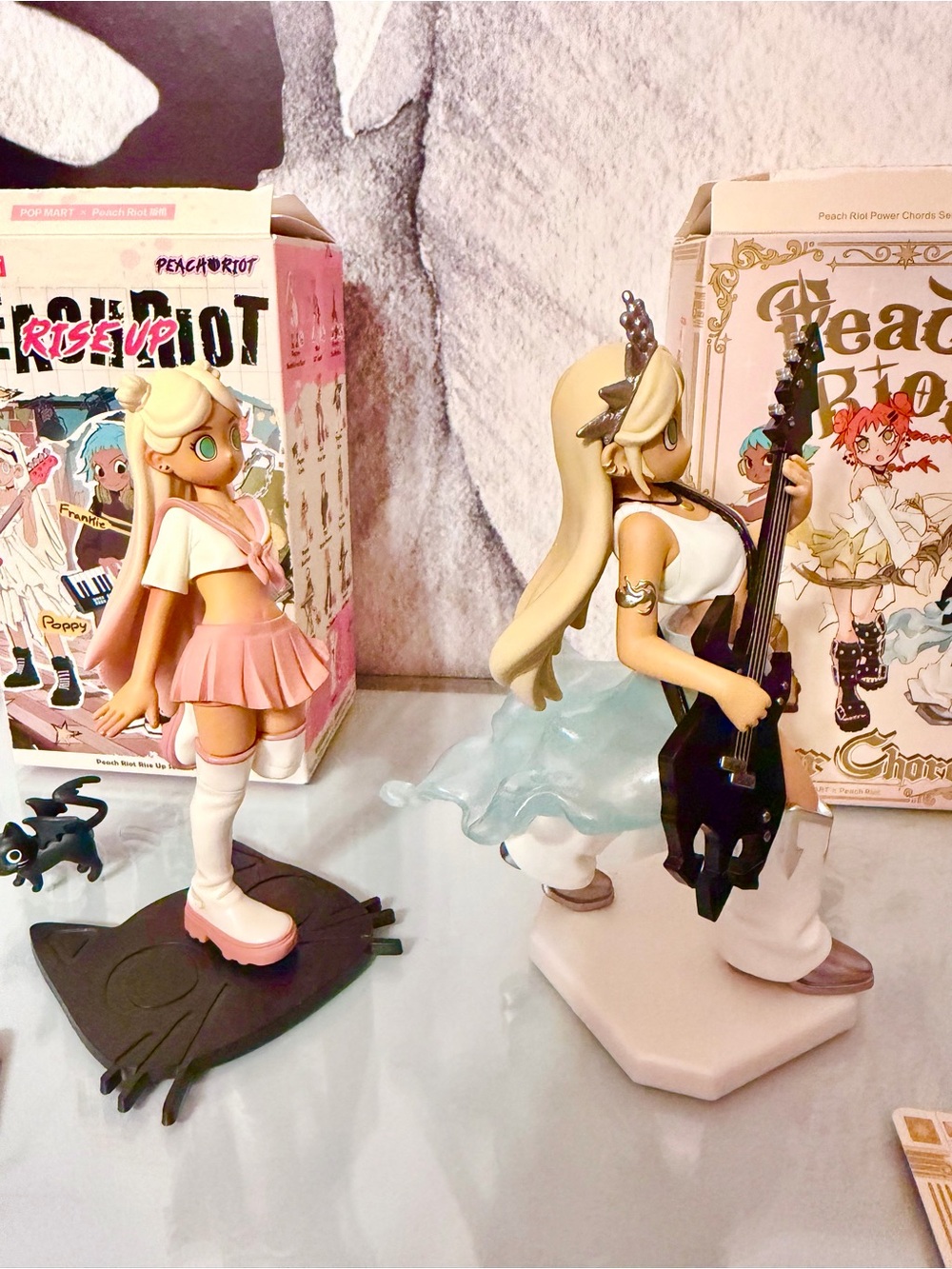 Peach Riot Blind Box Power Chords & Rise Up-Poppy - Picture 4 of 4